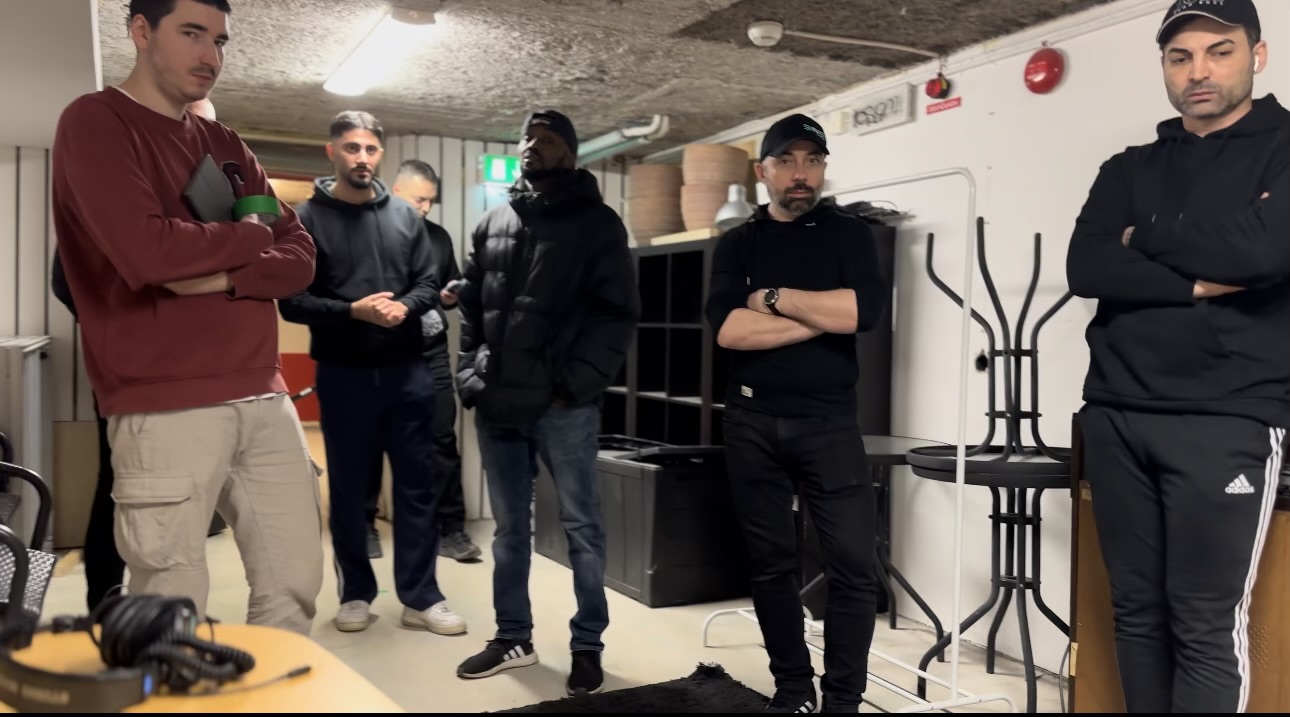 Behind the scenes — Stash (10)
